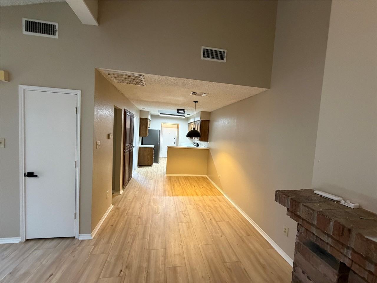 6259 Canyon Cir - Photo 5 of 15