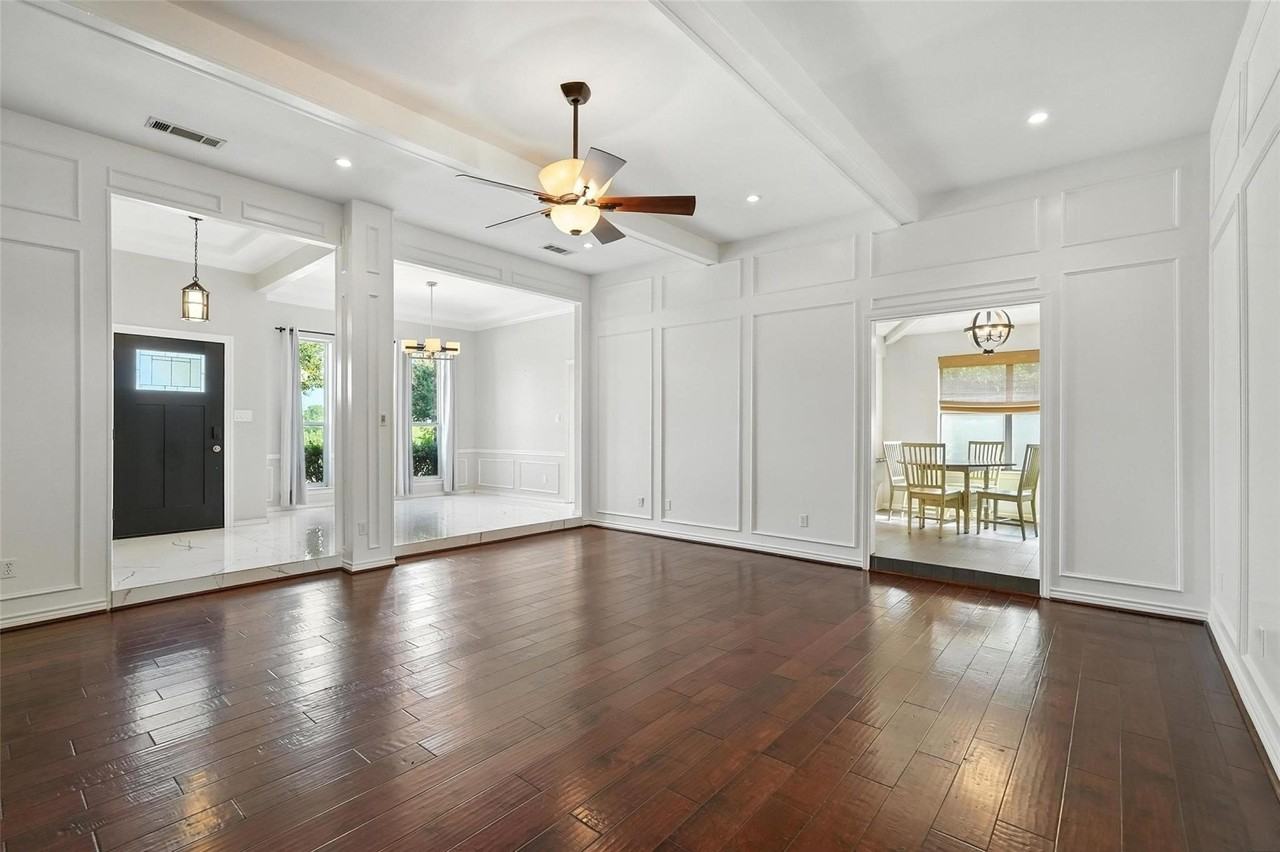 7938 Fair Oaks Ave - Photo 4 of 27