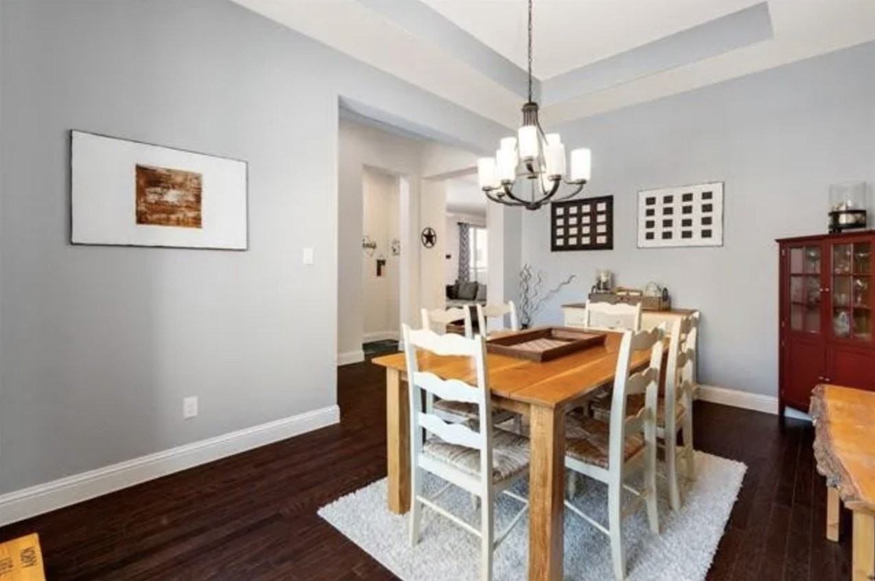 1005 Benbrook Trl - Photo 6 of 35