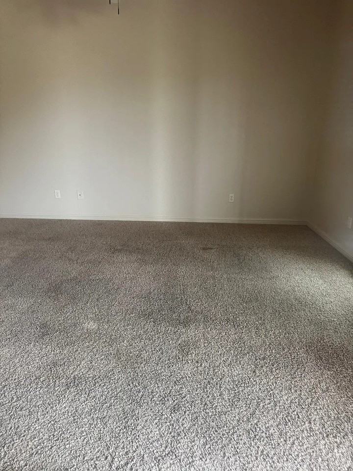 2208 Breezy Dr #2214 - Photo 2 of 8