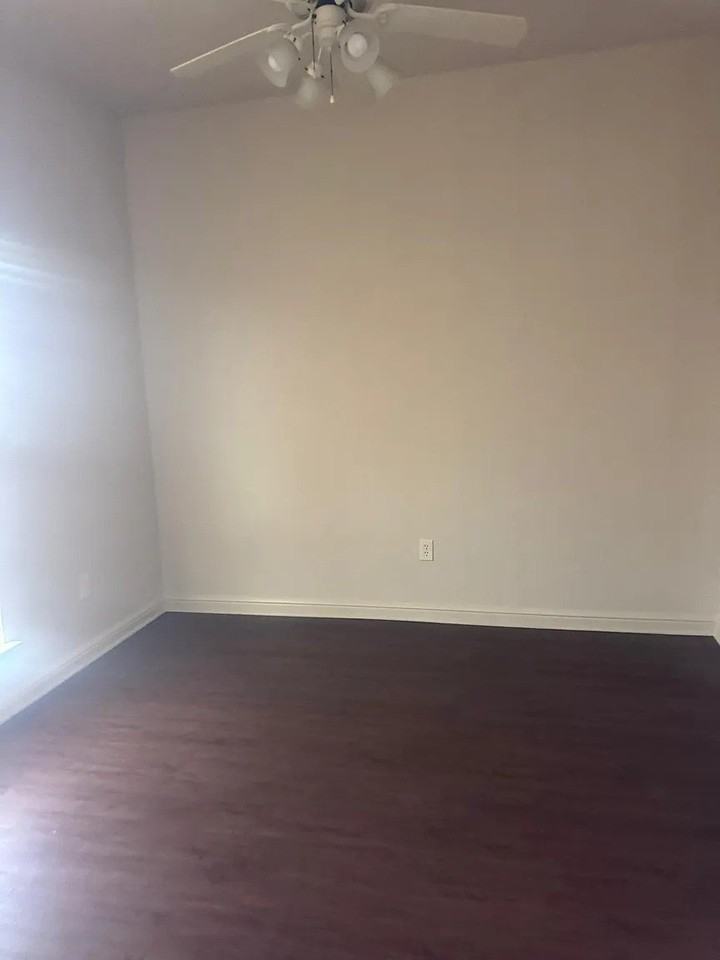 2208 Breezy Dr #2214 - Photo 6 of 8