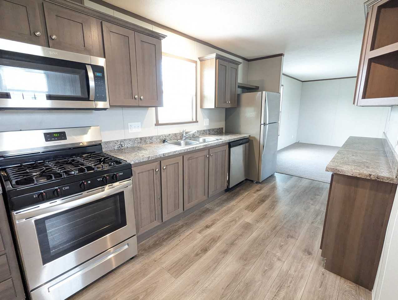 94 Bluejay Hl #94 - Photo 2 of 11