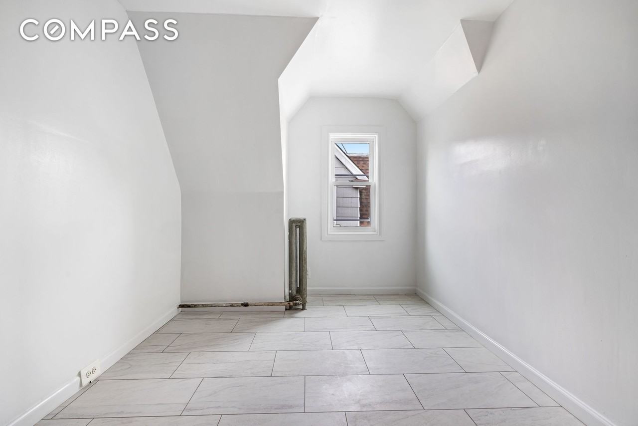 3817 Avenue I #3 - Photo 3 of 6