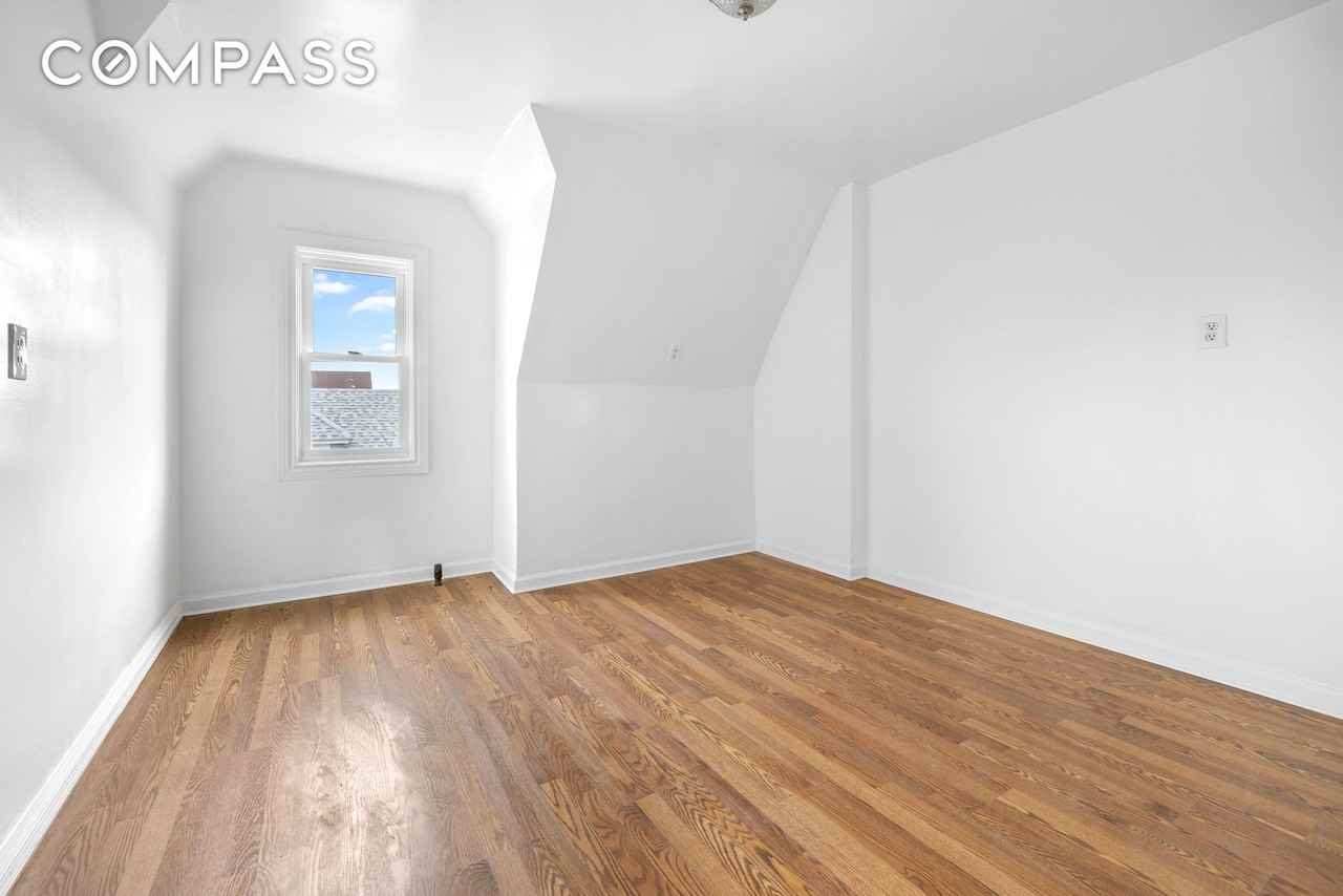 3817 Avenue I #3 - Photo 4 of 6