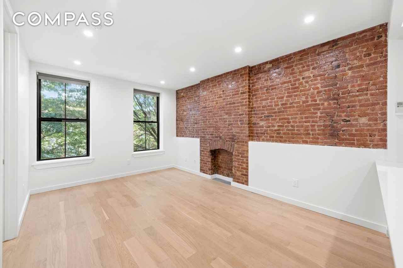 151 16th St #2 - Photo 2 of 7
