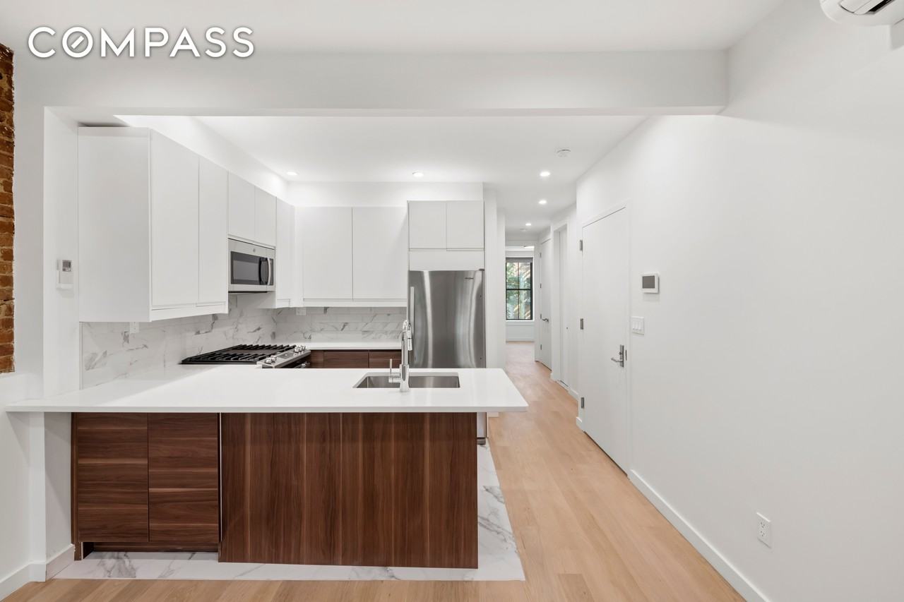 151 16th St #2 - Photo 3 of 7