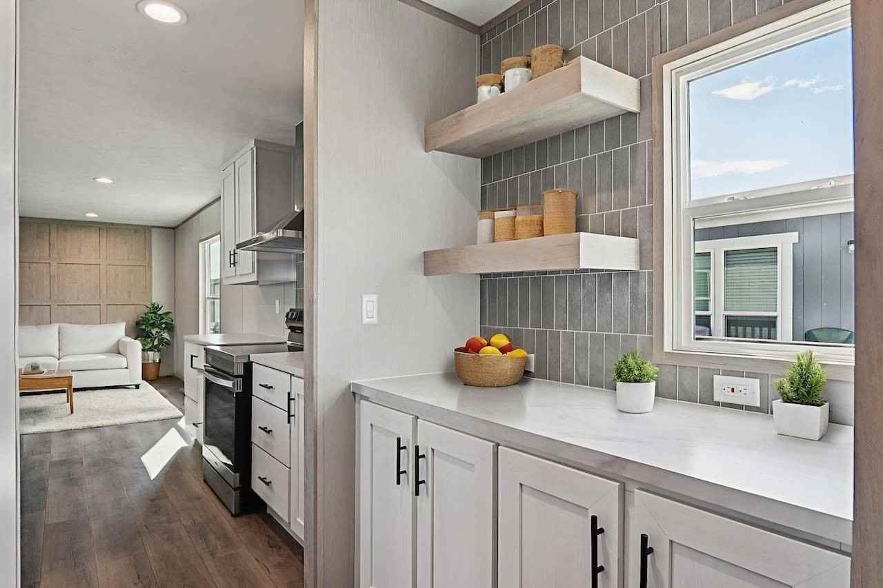 1612 American Dr - Photo 3 of 14