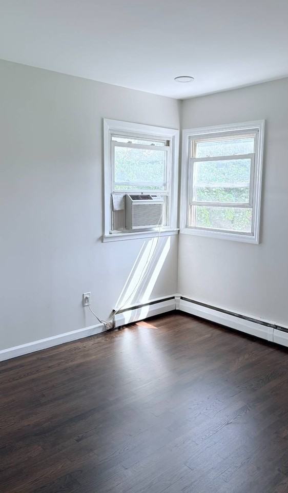 158 Burns Ave - Photo 7 of 8
