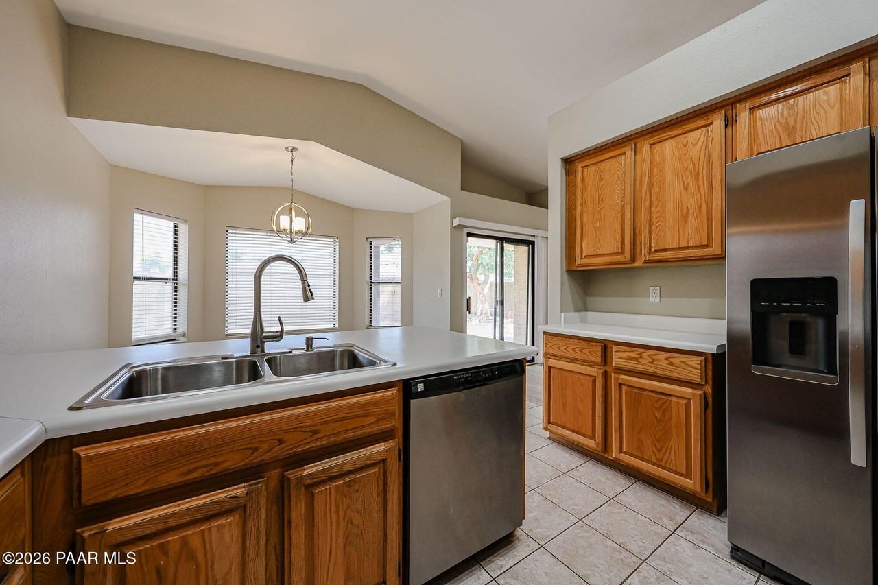 6320 W Paradise Ln - Photo 2 of 31