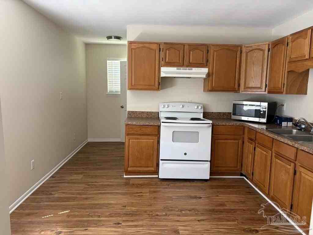204 Brandywine Rd #A - Photo 4 of 14
