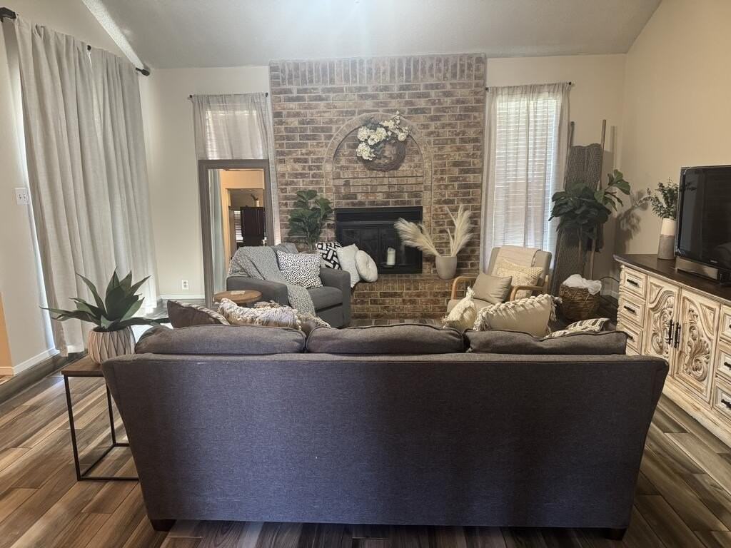 5203 San Antonio Ave - Photo 3 of 14