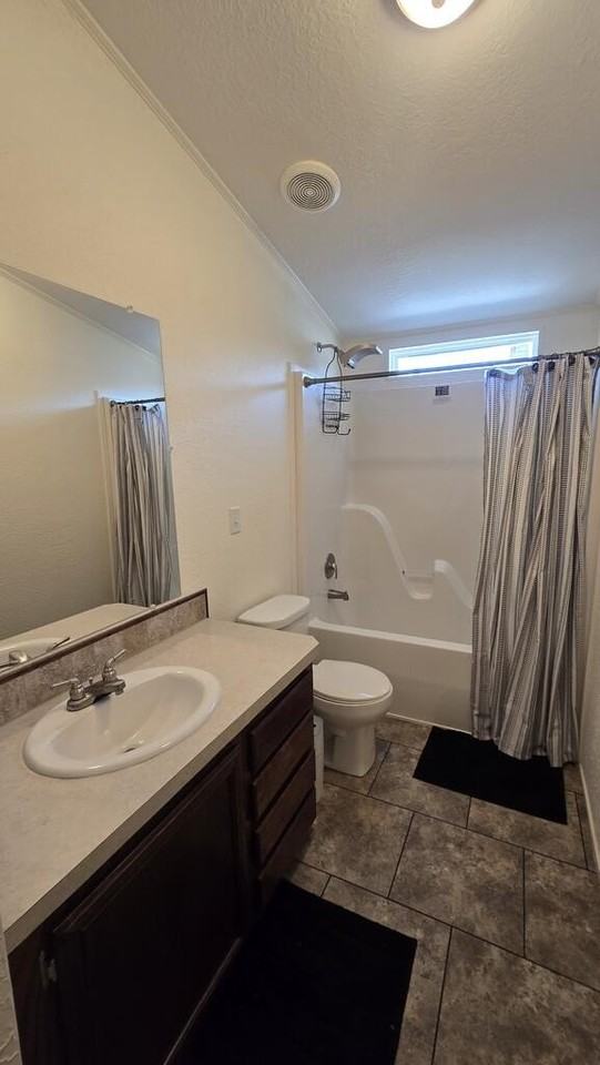 1320 N Fairgrounds Rd #104 - Photo 4 of 9