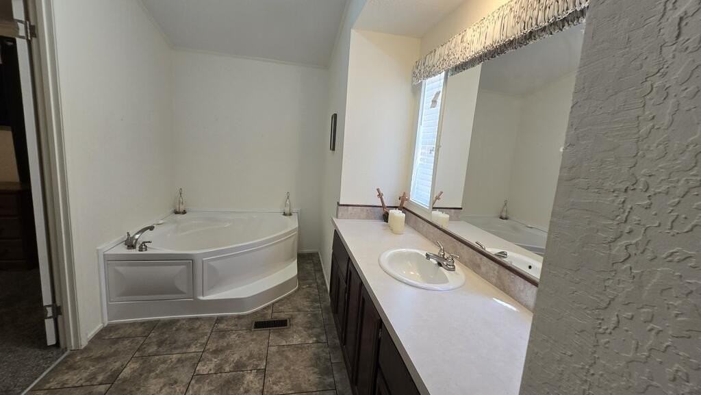 1320 N Fairgrounds Rd #104 - Photo 7 of 9