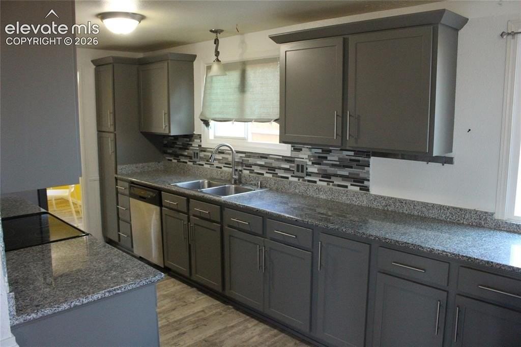 2229 Moccassin Dr - Photo 7 of 25