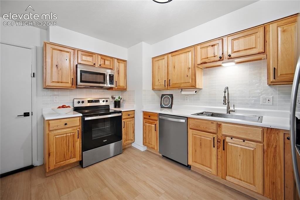 622 Paradise Ln - Photo 5 of 18