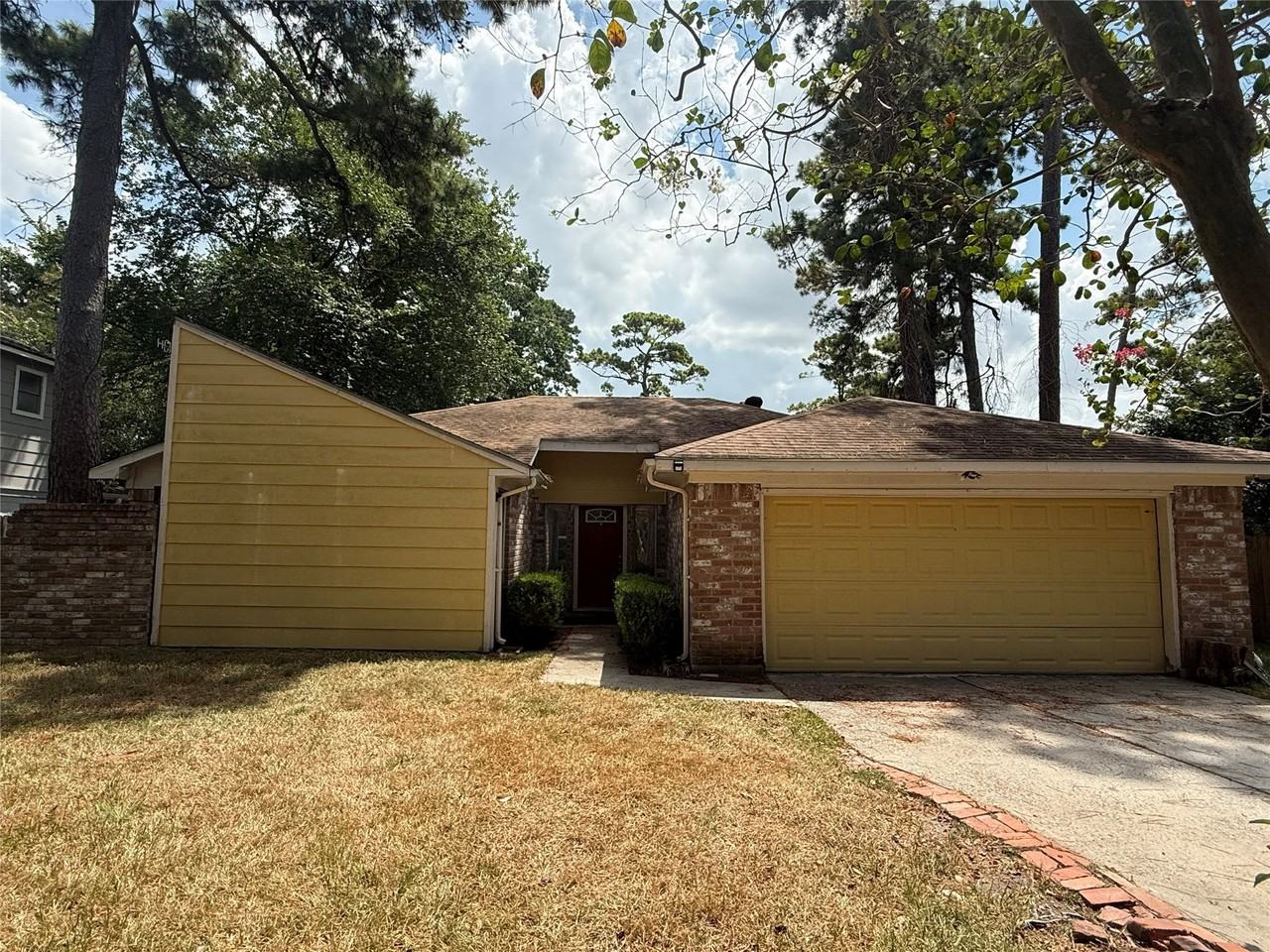 22722 Briarcreek Blvd - Photo 2 of 18