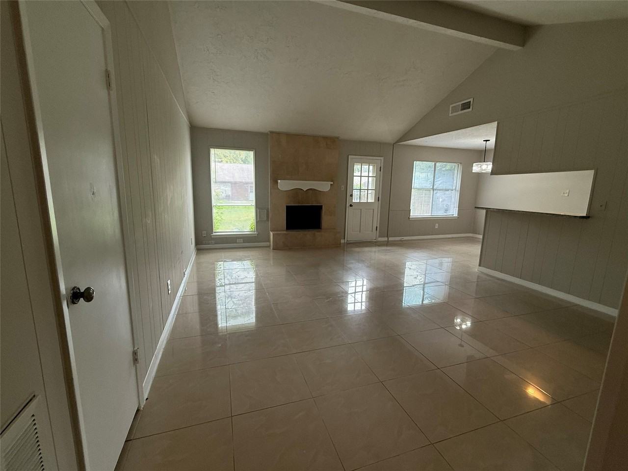 22722 Briarcreek Blvd - Photo 5 of 18