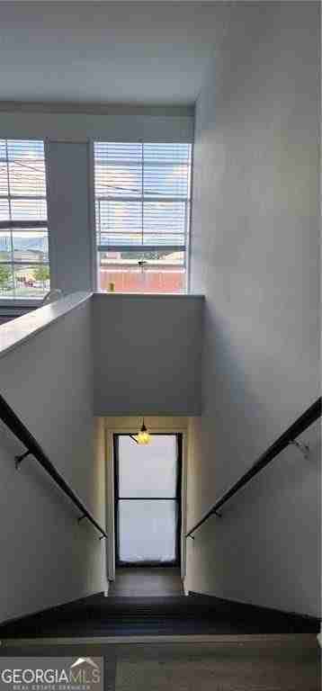 16 S East St - Photo 5 of 33