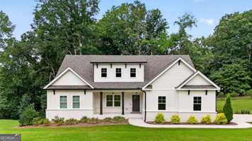 featured image of 727 Old Collins Rd