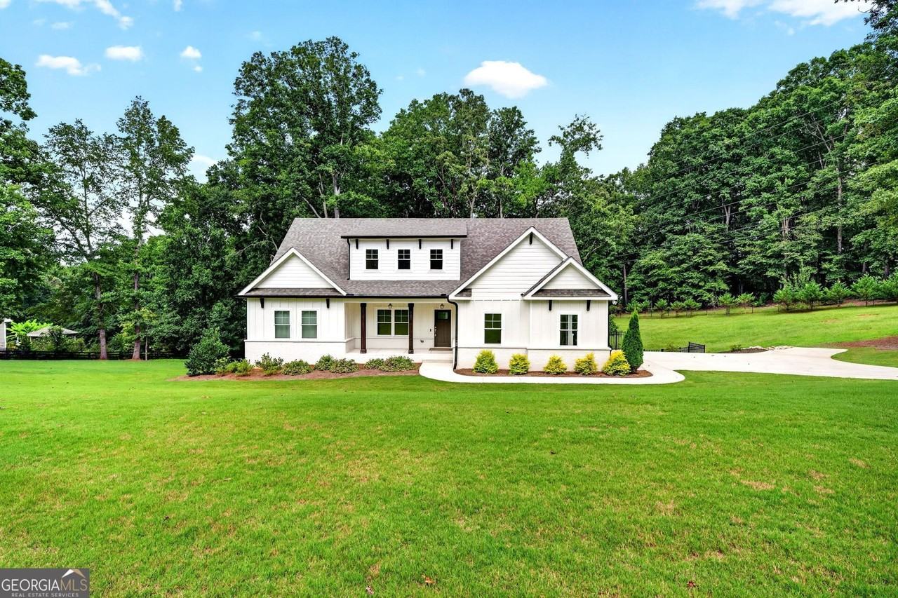 727 Old Collins Rd - Photo 2 of 50