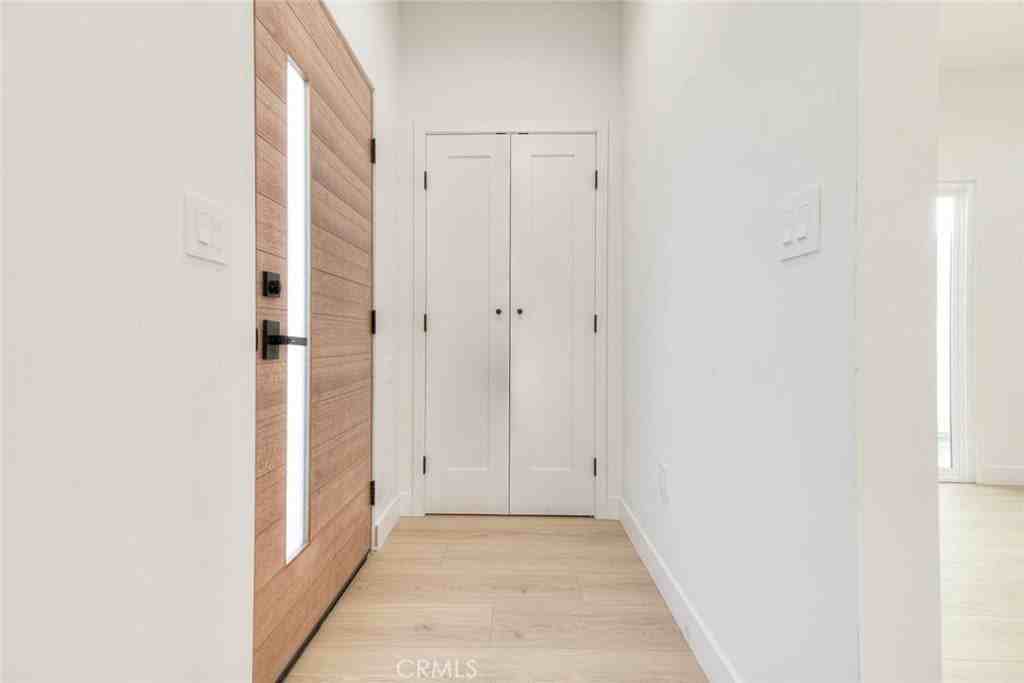 2242 N Keystone St - Photo 2 of 21