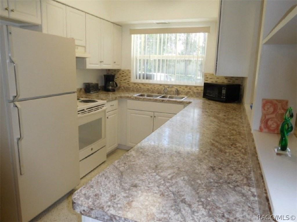 3515 S Fitch Ave - Photo 6 of 23