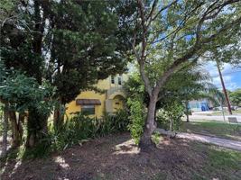featured image of 1904 20th Ave #3