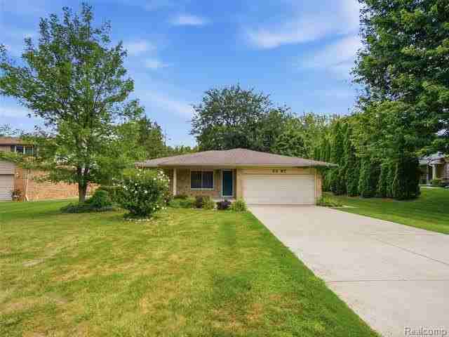2387 Sanders Pl - Photo 2 of 39