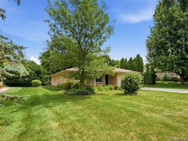 2387 Sanders Pl - Photo 4 of 39