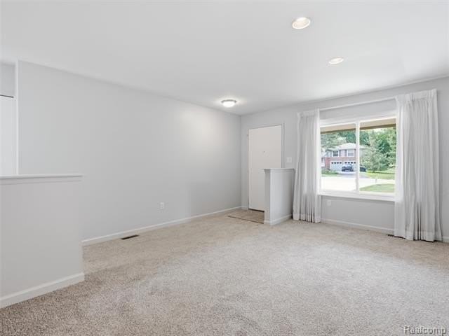 2387 Sanders Pl - Photo 6 of 39