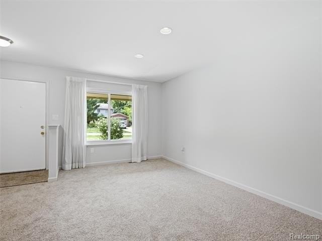 2387 Sanders Pl - Photo 7 of 39