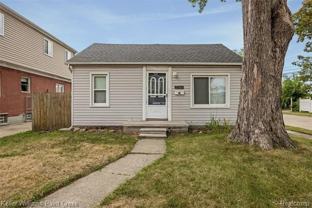 23465 Easterling Ave - Photo 1 of 1