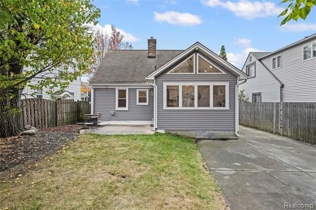 1901 Haynes St - Photo 5 of 50