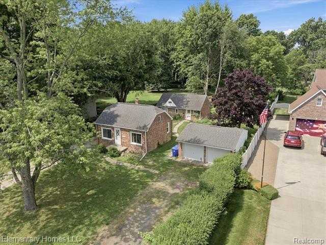 31709 Grove - Photo 2 of 21