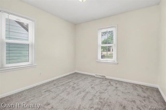 4959 Weddell St - Photo 4 of 12