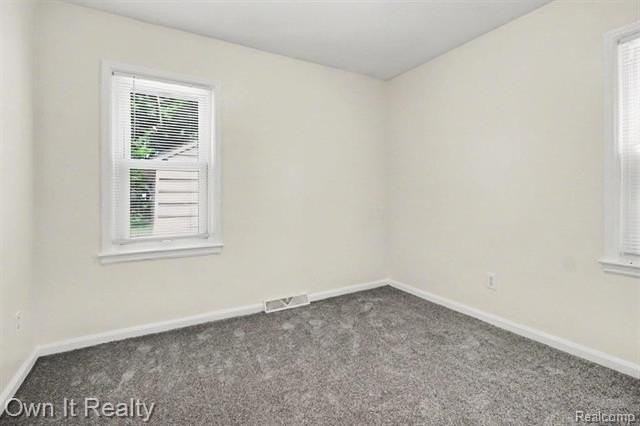 4959 Weddell St - Photo 5 of 12