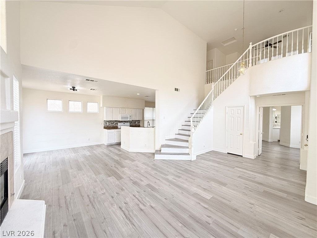 8034 Arcadian Ln - Photo 6 of 24