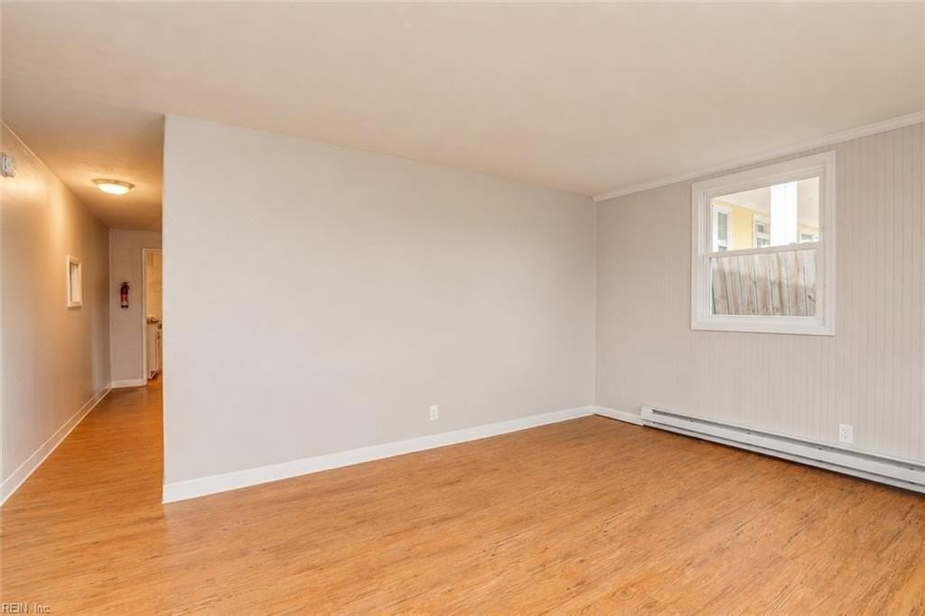 315 15th St #2 - Photo 7 of 23