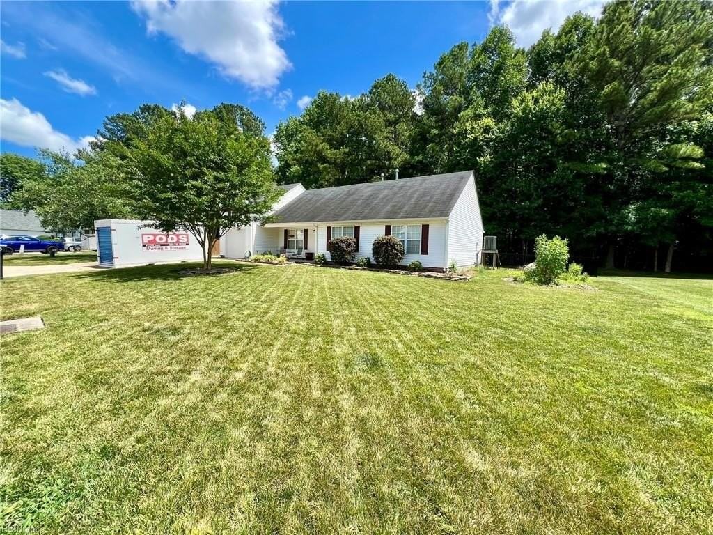 205 Dillwyn Dr - Photo 2 of 50
