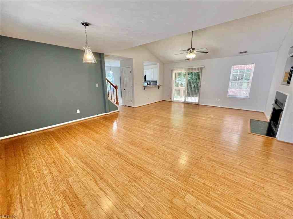205 Dillwyn Dr - Photo 6 of 50