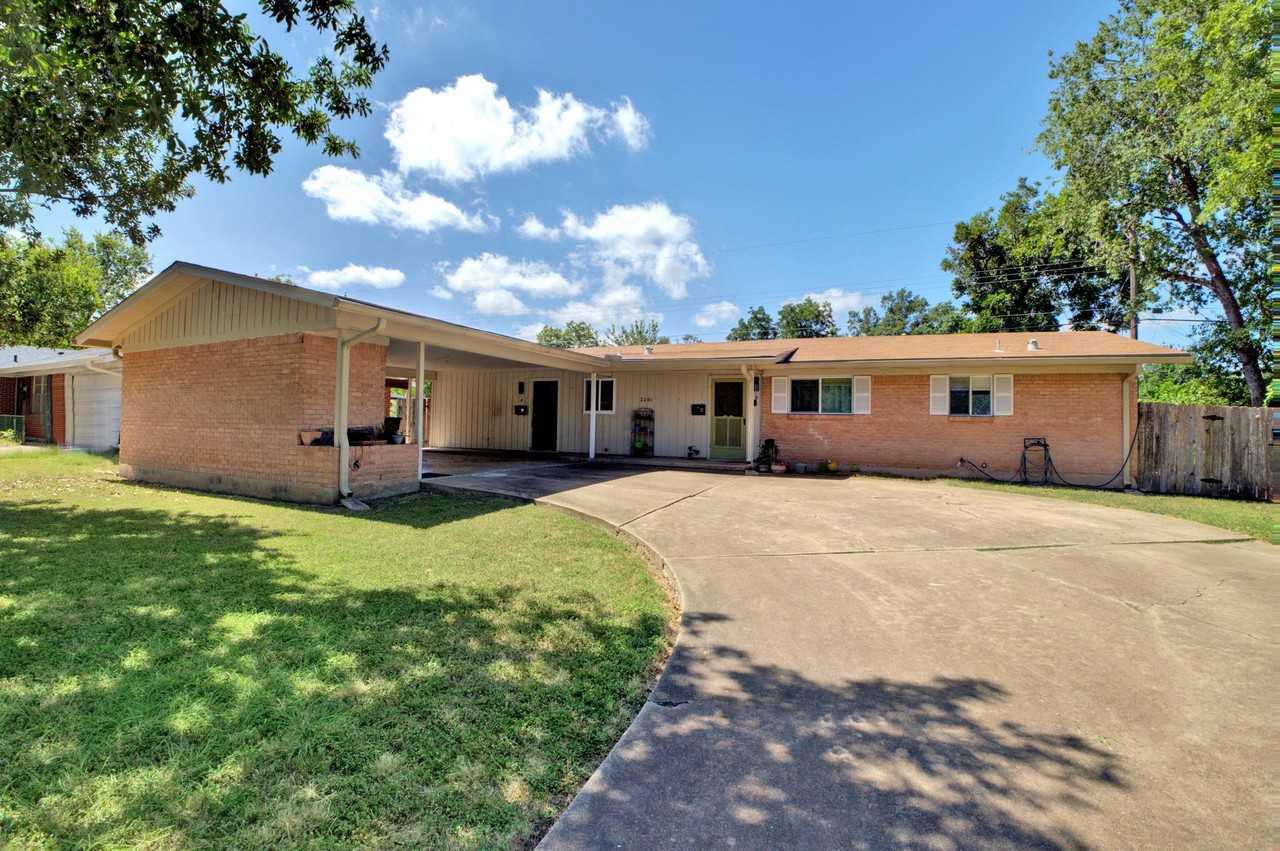 2201 Lanier Dr