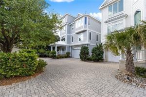 featured image of 882 W Ocean View Ave