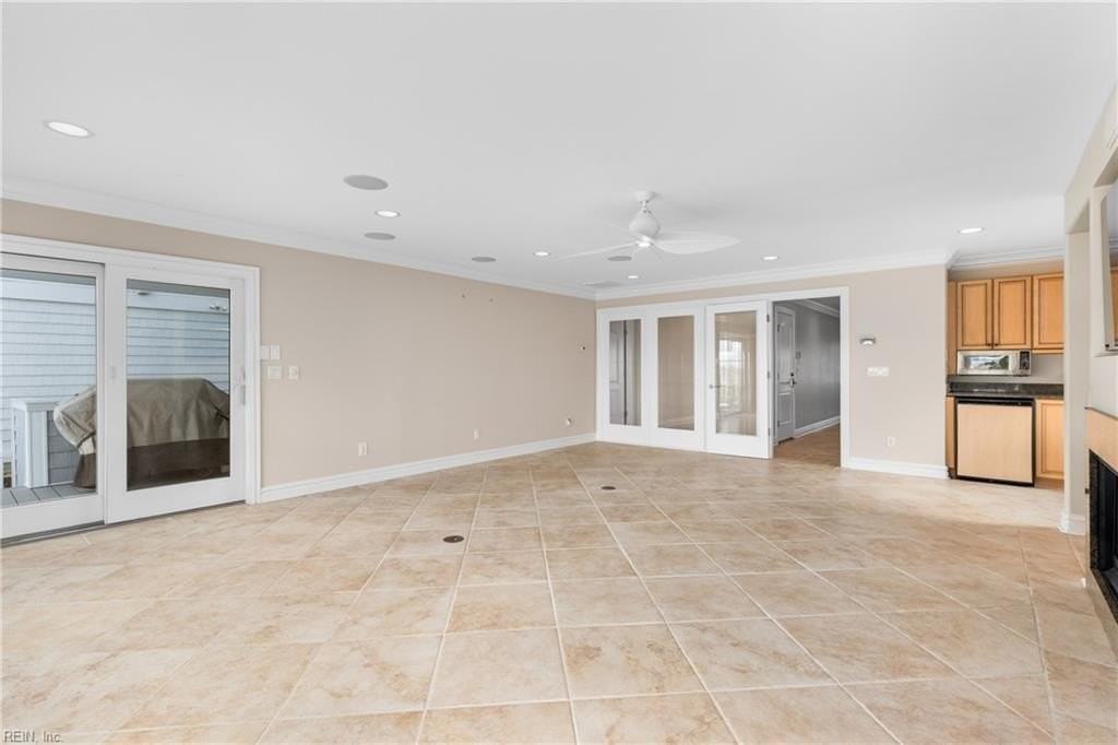 882 W Ocean View Ave - Photo 5 of 50