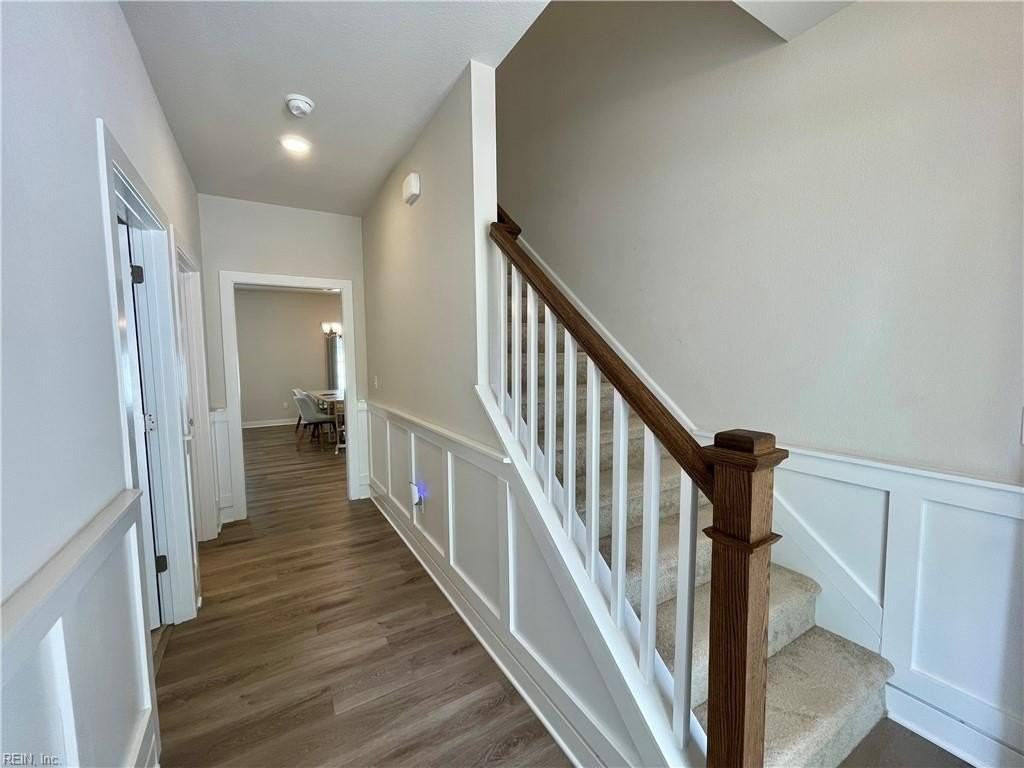 1223 Richwood Ave - Photo 3 of 32