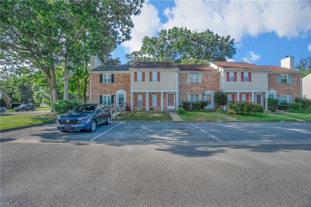 945 Captains Ct - Photo 5 of 33