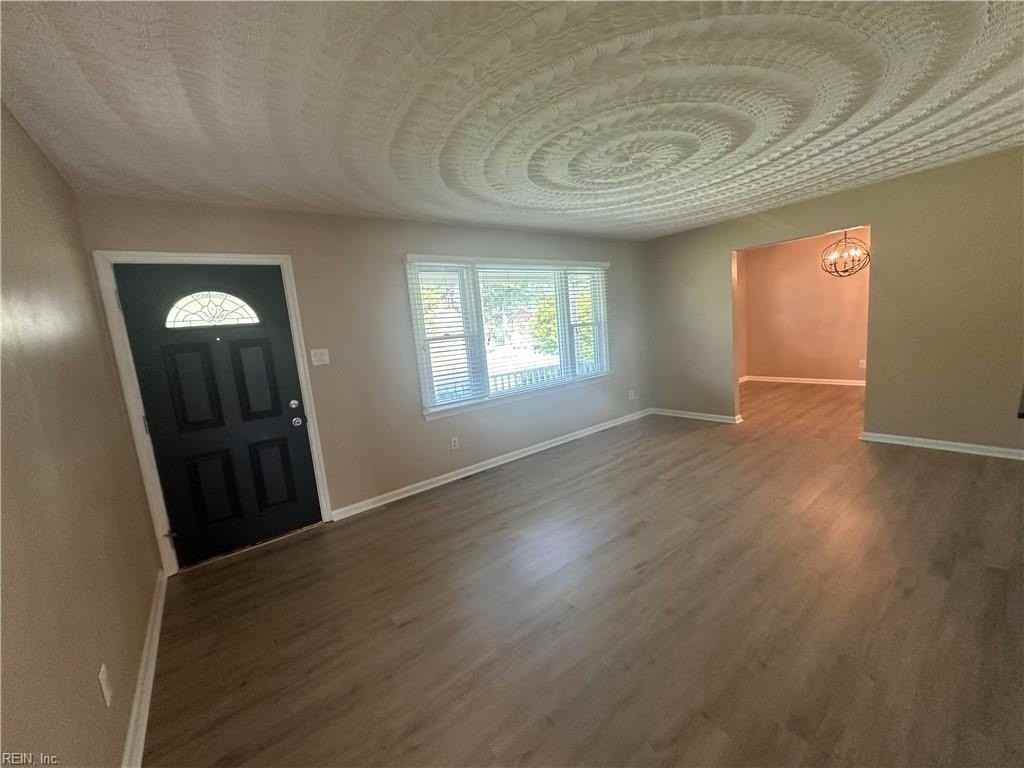 536 Summit Ridge Dr - Photo 3 of 30