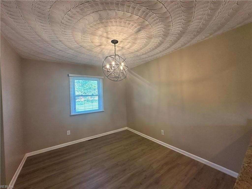 536 Summit Ridge Dr - Photo 4 of 30