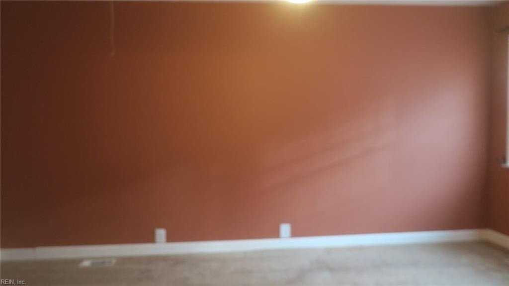 215 Clemwood Pkwy - Photo 7 of 31