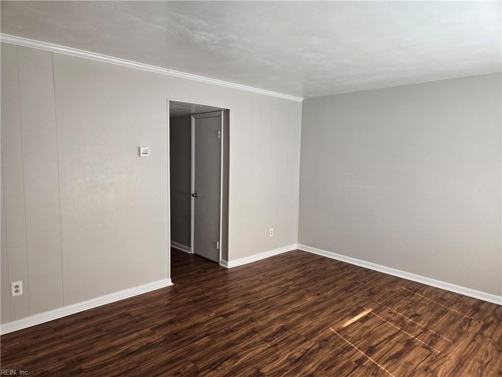 5602 Banbury Ct - Photo 2 of 36