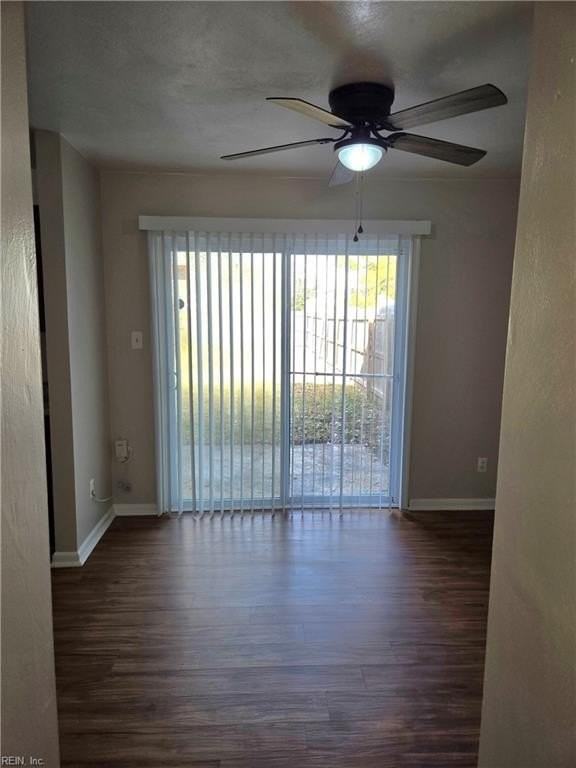 5602 Banbury Ct - Photo 6 of 36